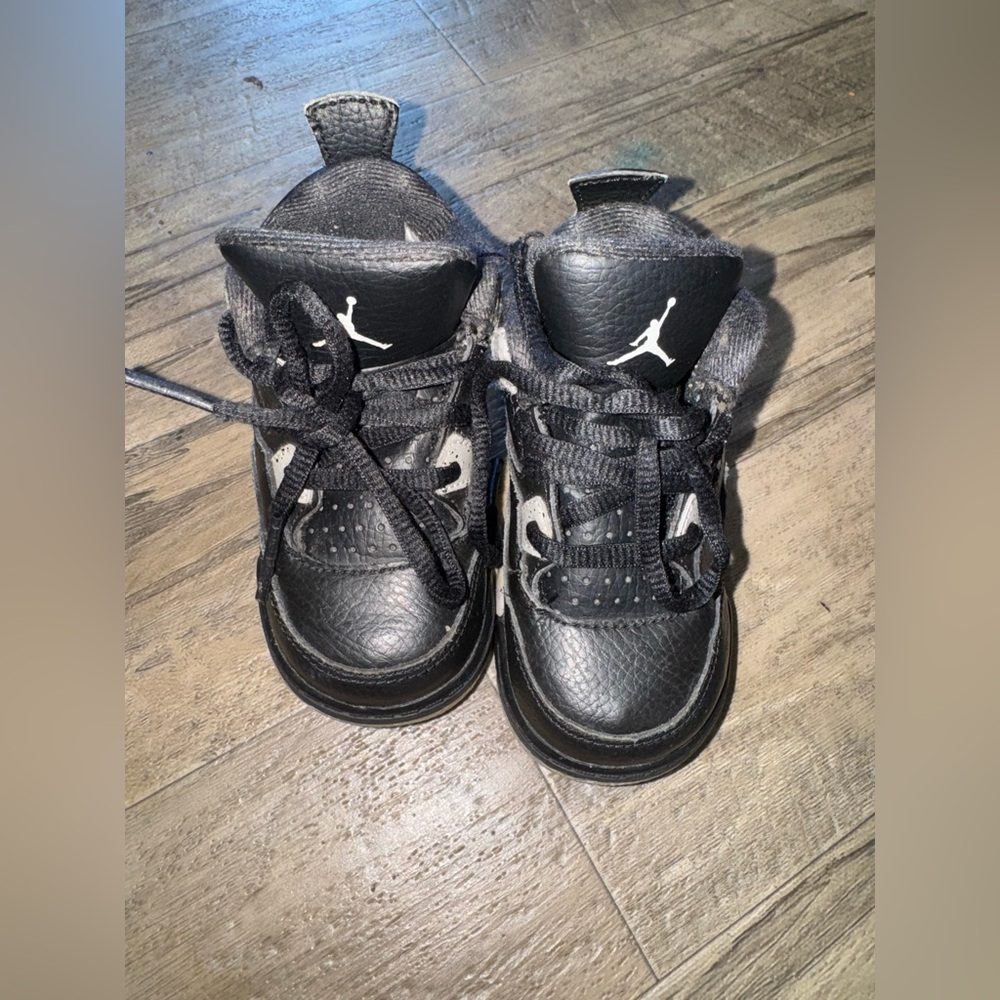 Toddler Jordan’s size 6c
